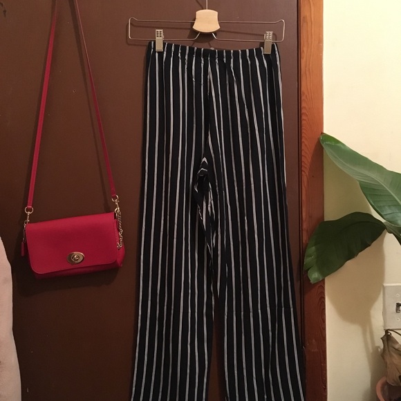 Brandy Melville Pants - Brandy Melville Striped lightweight pants